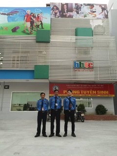 Dịch vụ bảo vệ cửa hàng