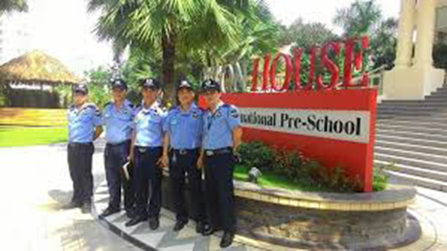 Dịch vụ bảo vệ trường học