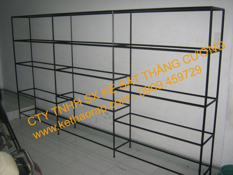Kệ sắt vuông trưng bày sản phẩm