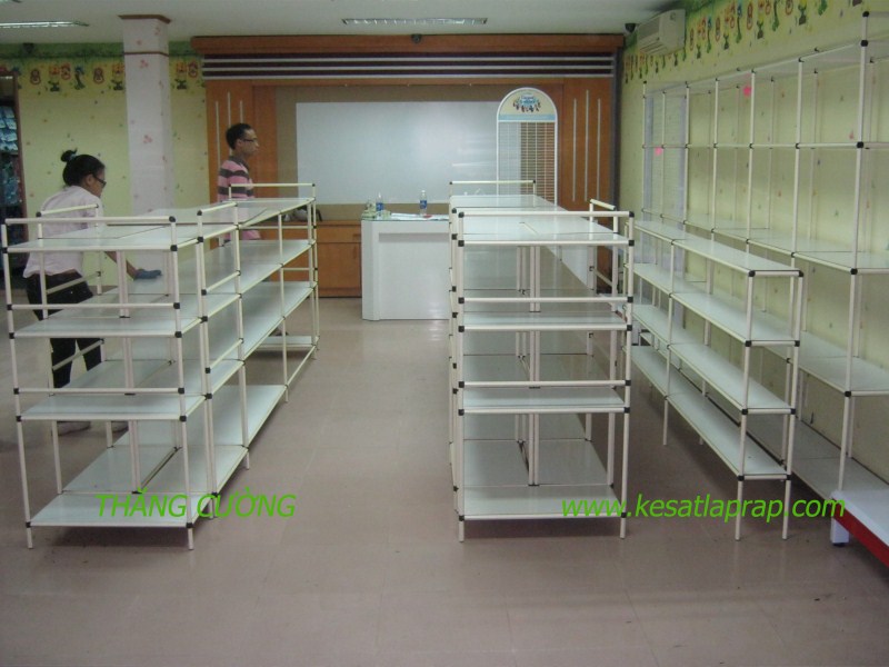 Kệ sắt vuông trưng bày sản phẩm