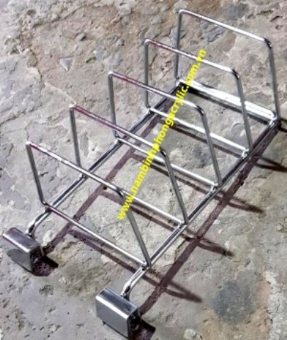 Gá sắt trưng bày sản phẩm
