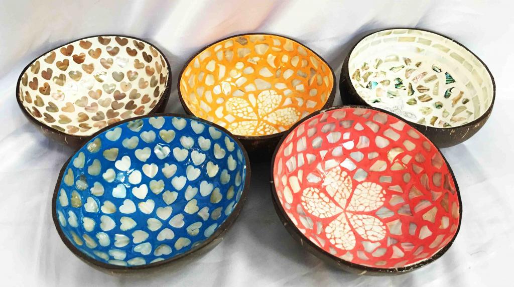 Gáo dứa cẩn trứng