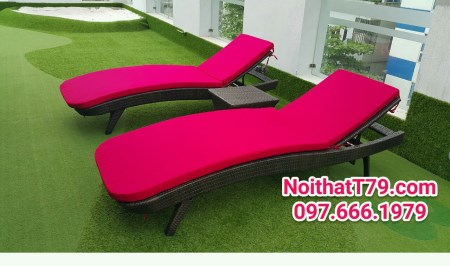 Ghế nằm bể bơi