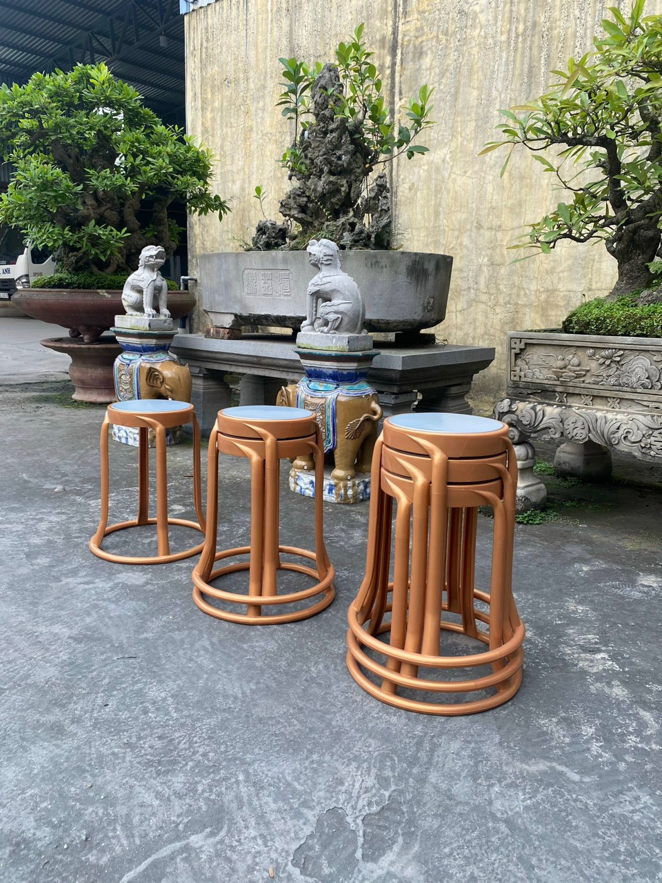 Đôn nhựa