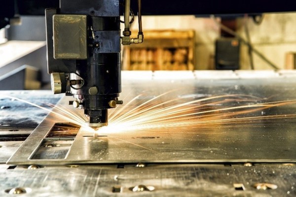 Gia công bản mã bằng laser