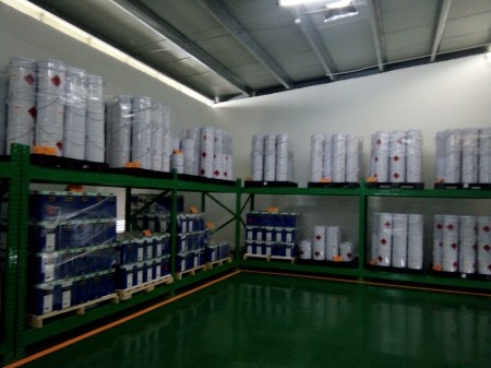 Giá đa năng bằng thanh V đột lỗ