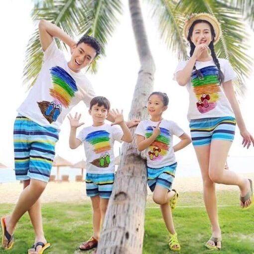 Áo thun đi biển gia đình