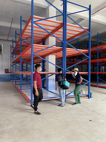 Giá kệ để hàng