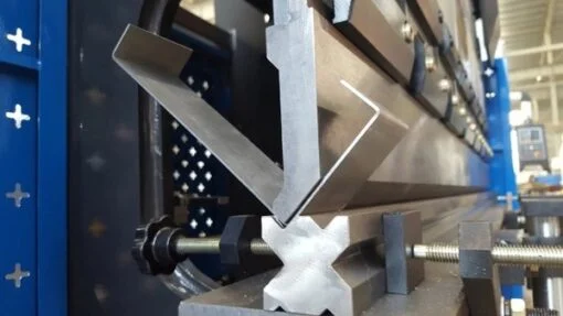 Gia công chấn, gập CNC