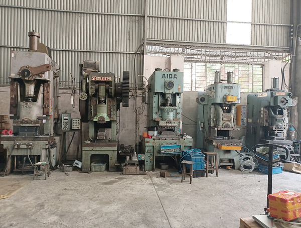 Máy đột dập