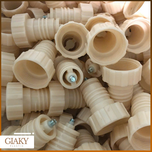 Gia công chi tiết nhựa