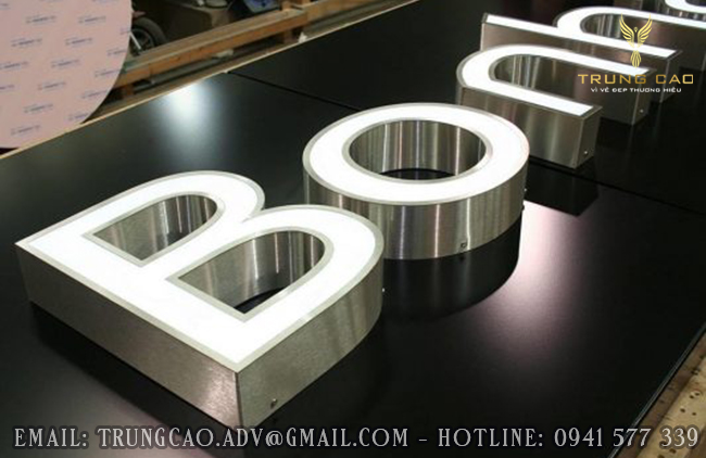 Gia công chữ nổi
