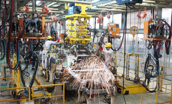Gia công cơ khí thiết bị phụ trợ