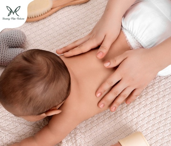 Gia công dầu massage cho bé