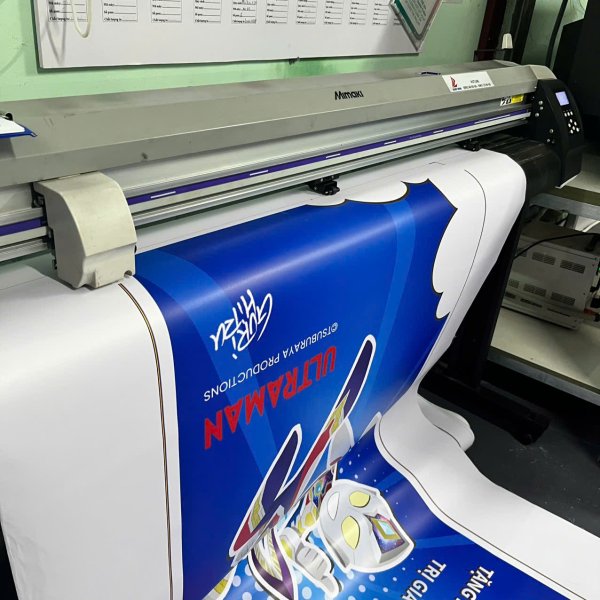 Gia công in decal làm Backrop