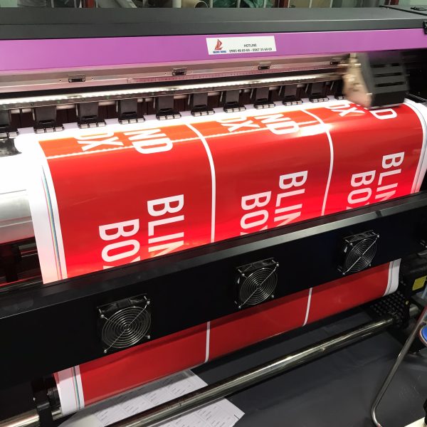 Gia công in decal sữa cán màng bóng hoặc mờ