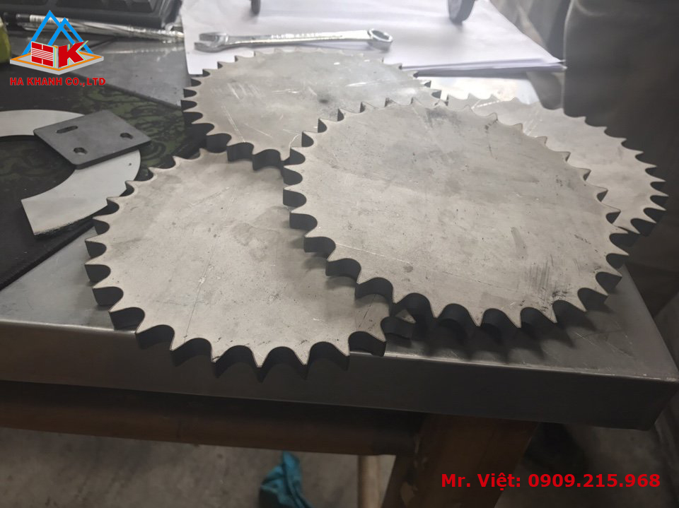 Gia công inox cắt laser