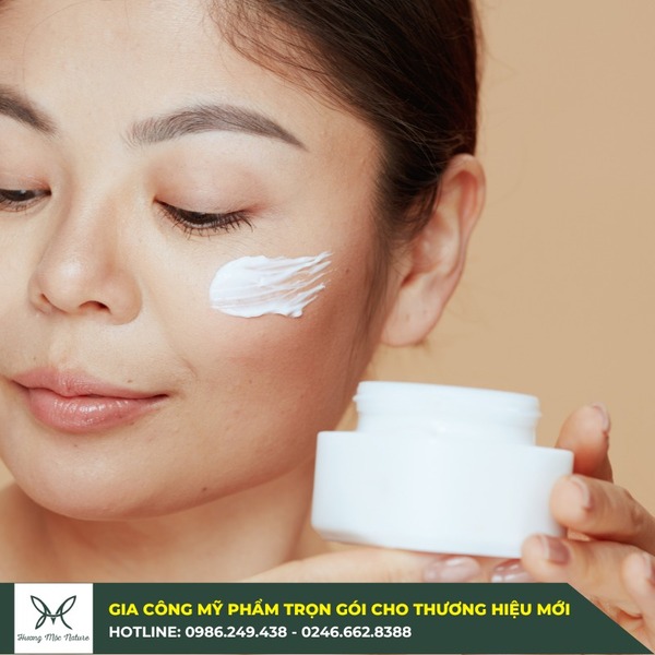 Gia công kem trị nám tinh chất thiên nhiên