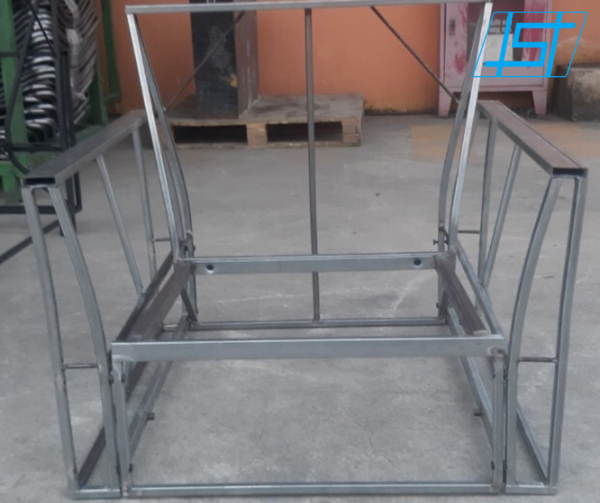 Gia công khung bàn ghế kim loại