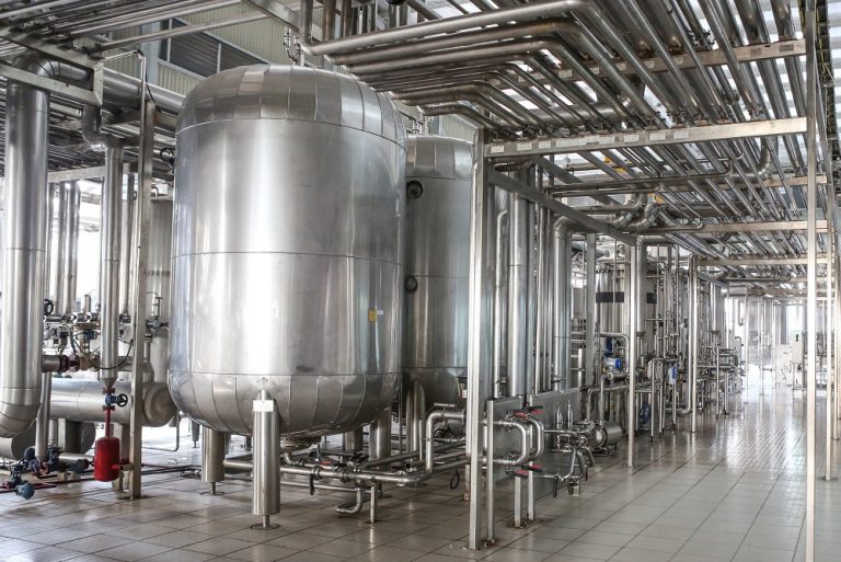 Gia công sản xuất bồn bể inox dân dụng, công nghiệp