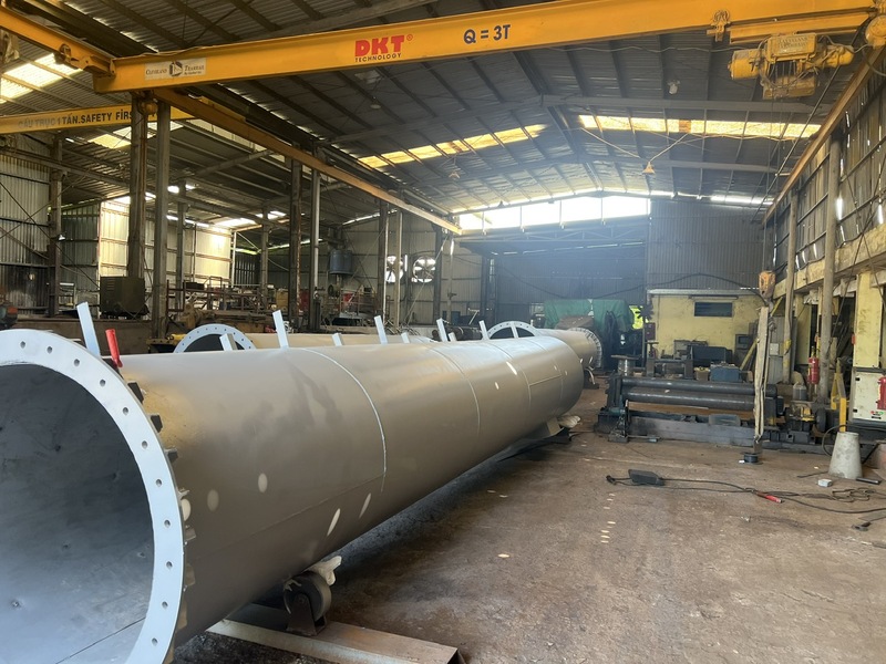 Gia công và lắp đặt ống khói bằng thép