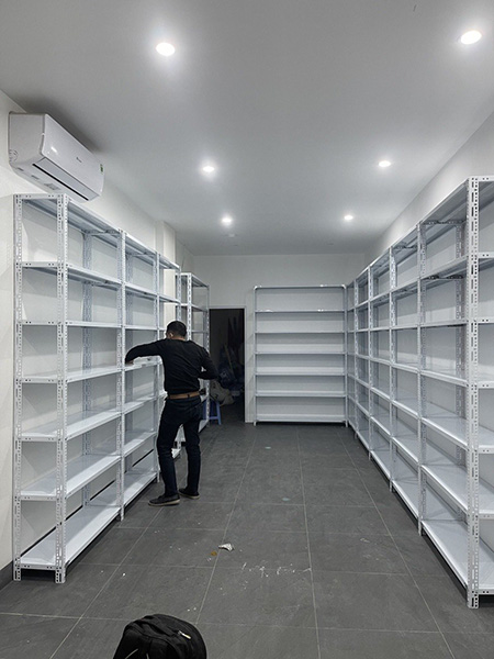 Giá kệ để hàng