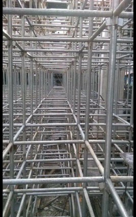 Giàn giáo xây dựng