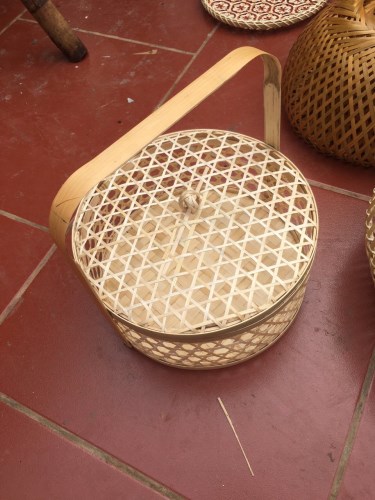 Giỏ mây tre đan