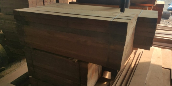 Gỗ tự nhiên