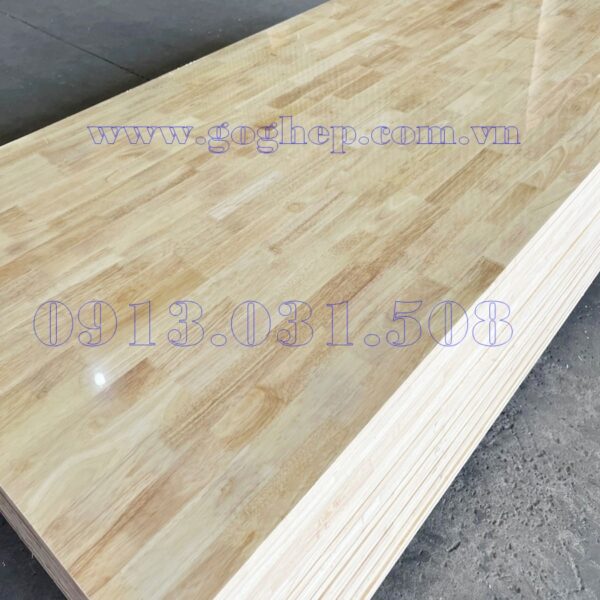 Gỗ ghép phủ keo bóng