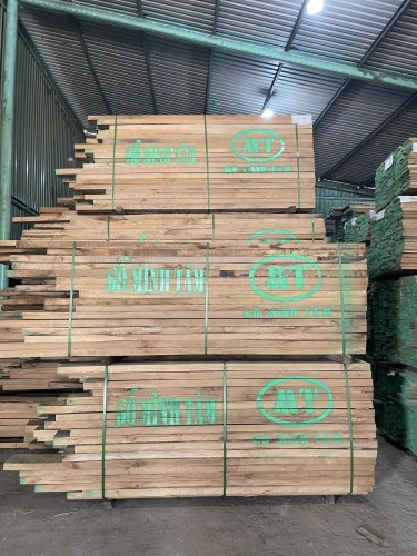 Gỗ sồi xẻ