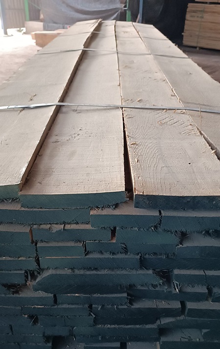 Gỗ xẻ nhập khẩu
