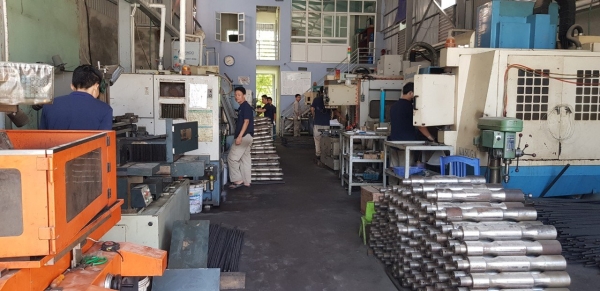 Gia công con tiện
