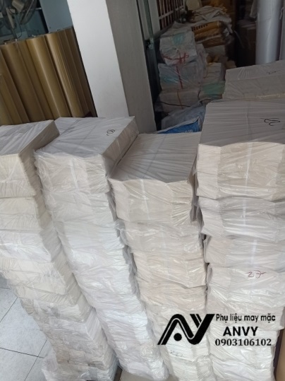 Giấy bìa lưng lõm tròn