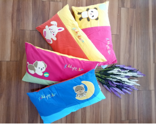 Gối đầu xốp thêu