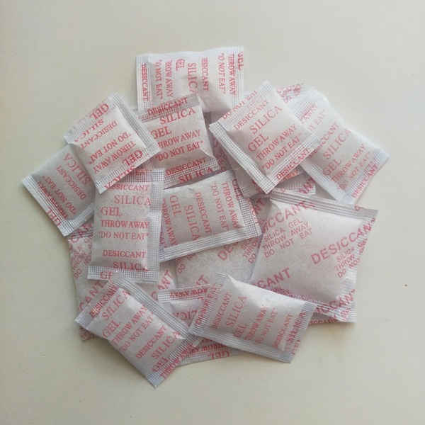 Gói hút ẩm Silica Gel giấy lụa đỏ
