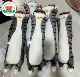 Gấu ôm mèo hoàng thượng