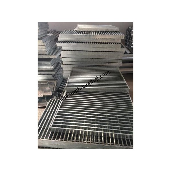 Tấm sàn grating