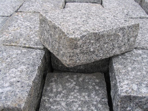 Đá tự nhiên