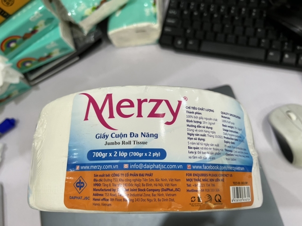 Giấy vệ sinh cuộn lớn Merzy