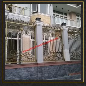 Hàng rào sắt