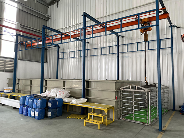 Hệ thống bể nhựa ngâm tẩy
