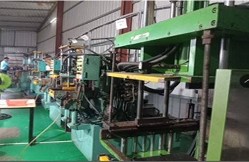 Hệ thống máy ép chân không 150T