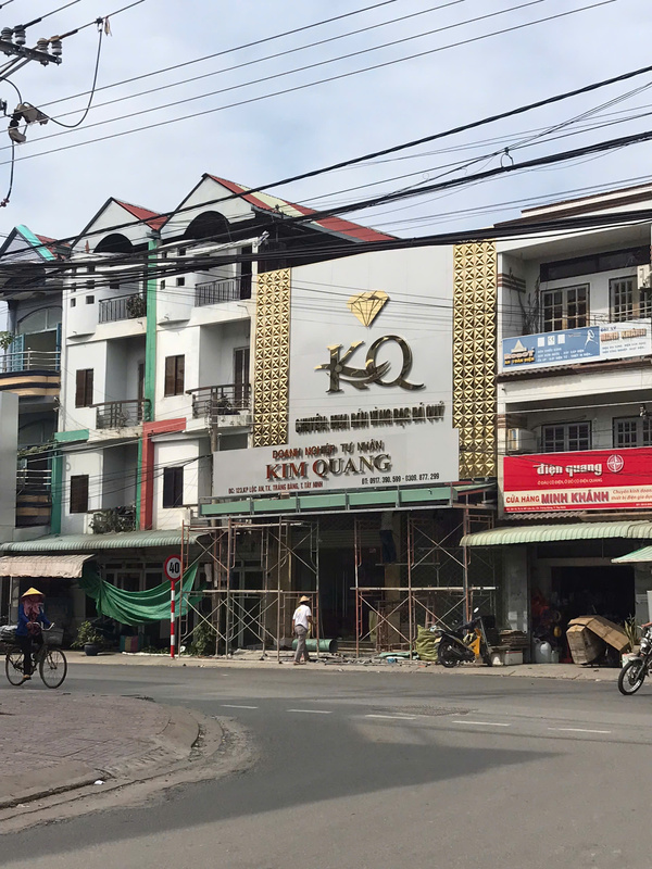Hình ảnh thi công thực tế quảng cáo GH