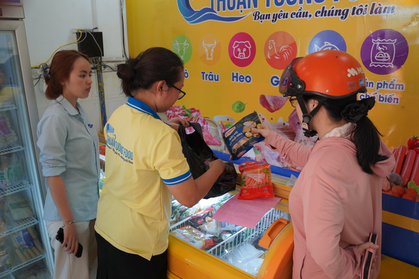 Hình ảnh cửa hàng Hữu Chí