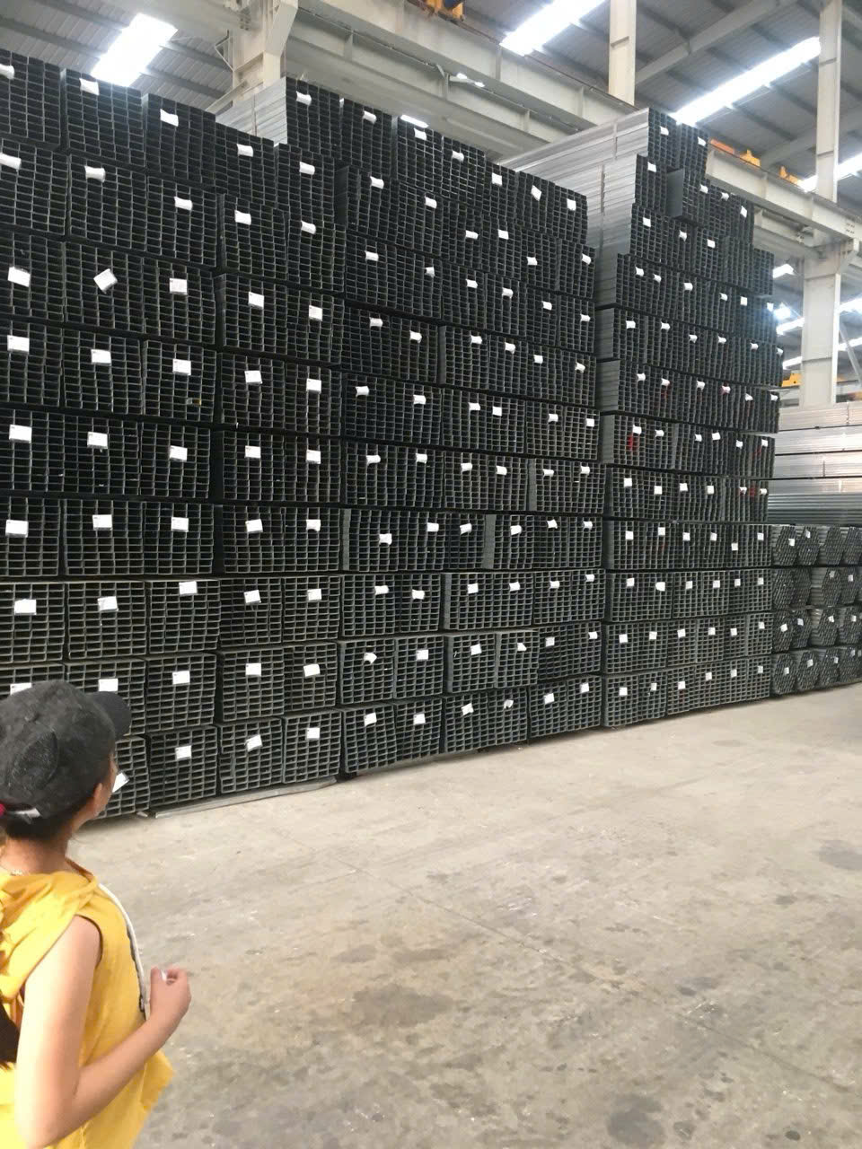 Hình ảnh kho hàng thép Kim Bình Phát