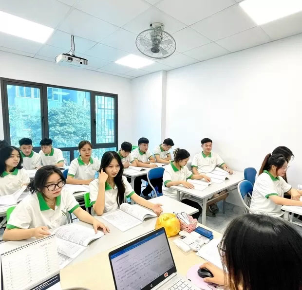 Hình ảnh lớp học công ty AVB