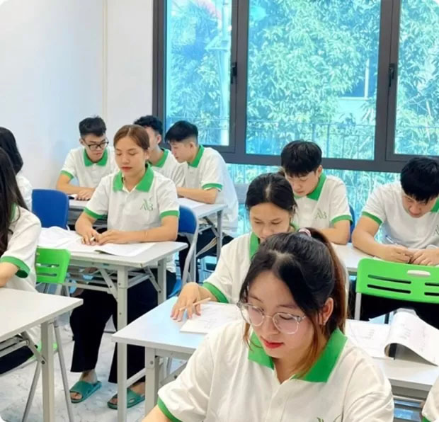 Hình ảnh lớp học công ty AVB