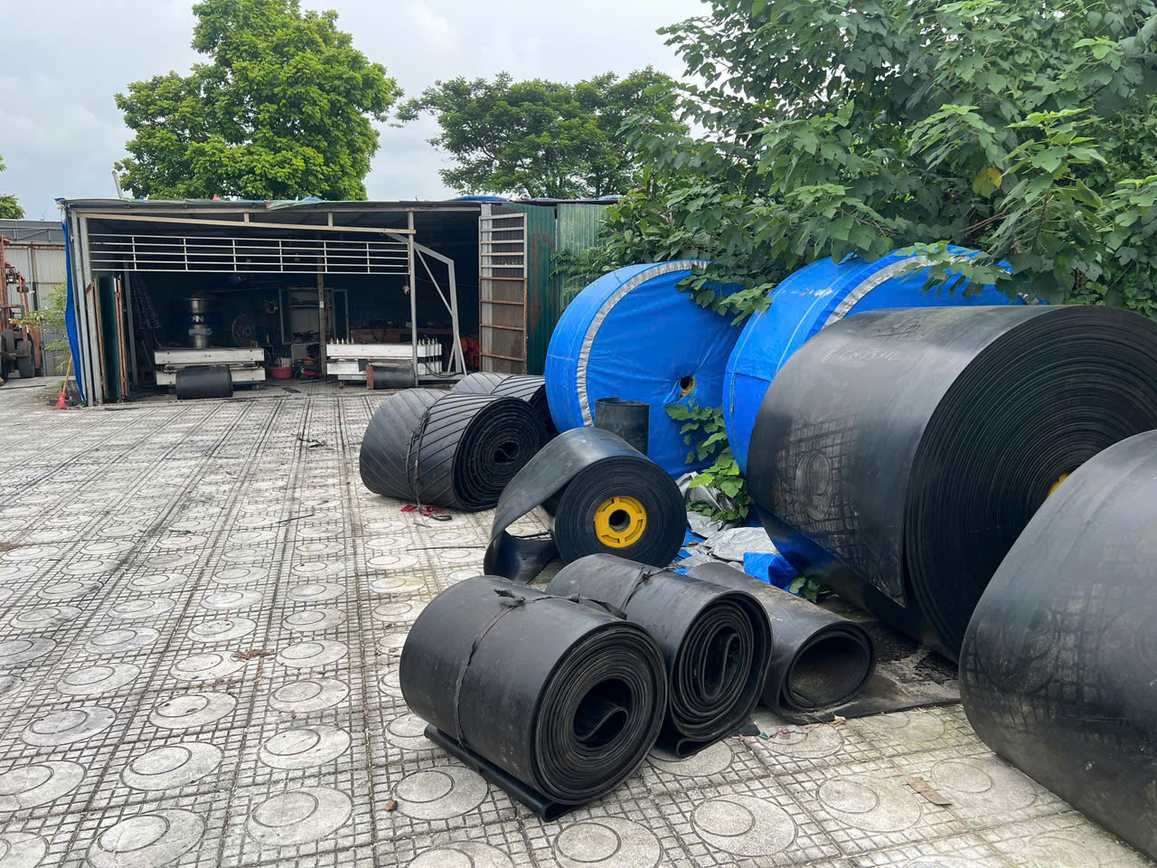 Hình ảnh thi công băng tải thực tế