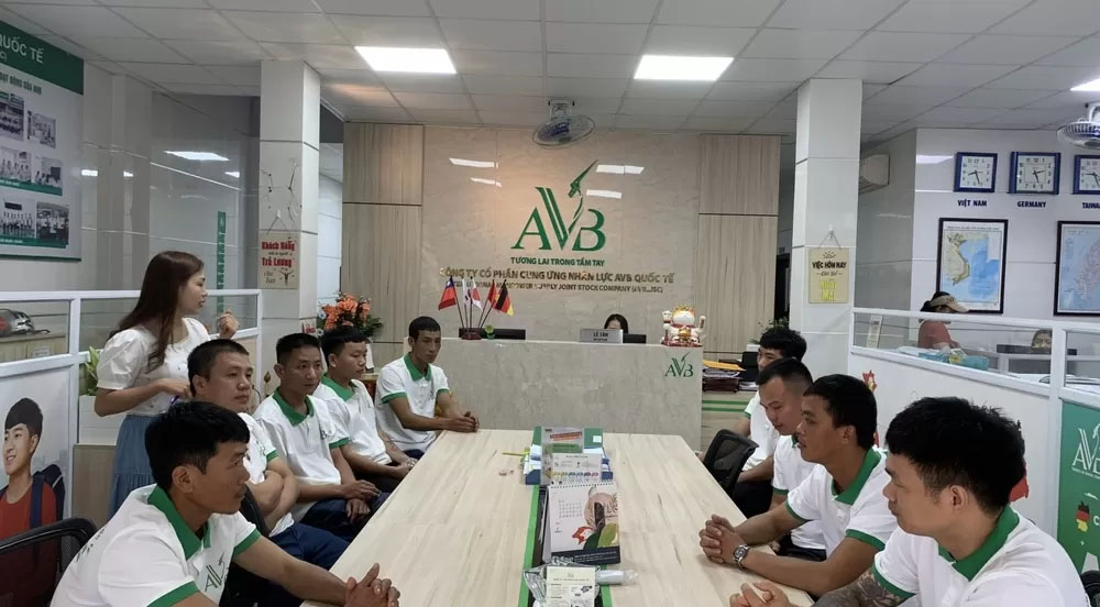 Hình ảnh văn phòng công ty AVB